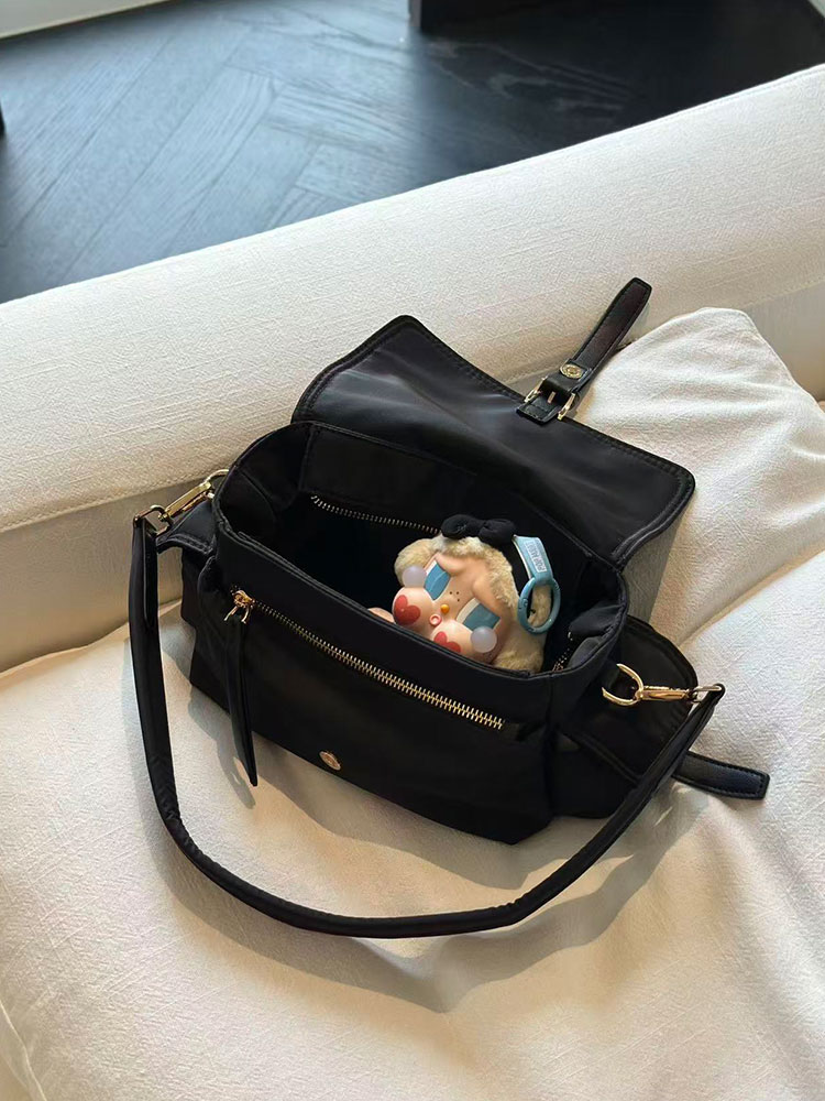Luxury Bags For Young Women - Czarna nylonowa torba o dużej pojemności